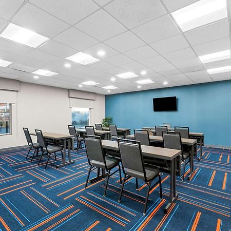 Hampton Inn & Suites Charlotte-Airport Exterior foto