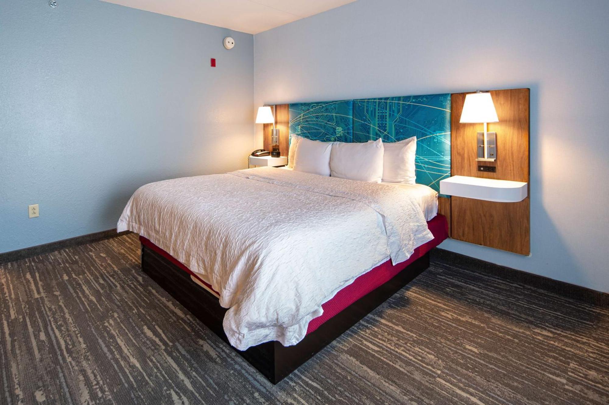 Hampton Inn & Suites Charlotte-Airport Exterior foto