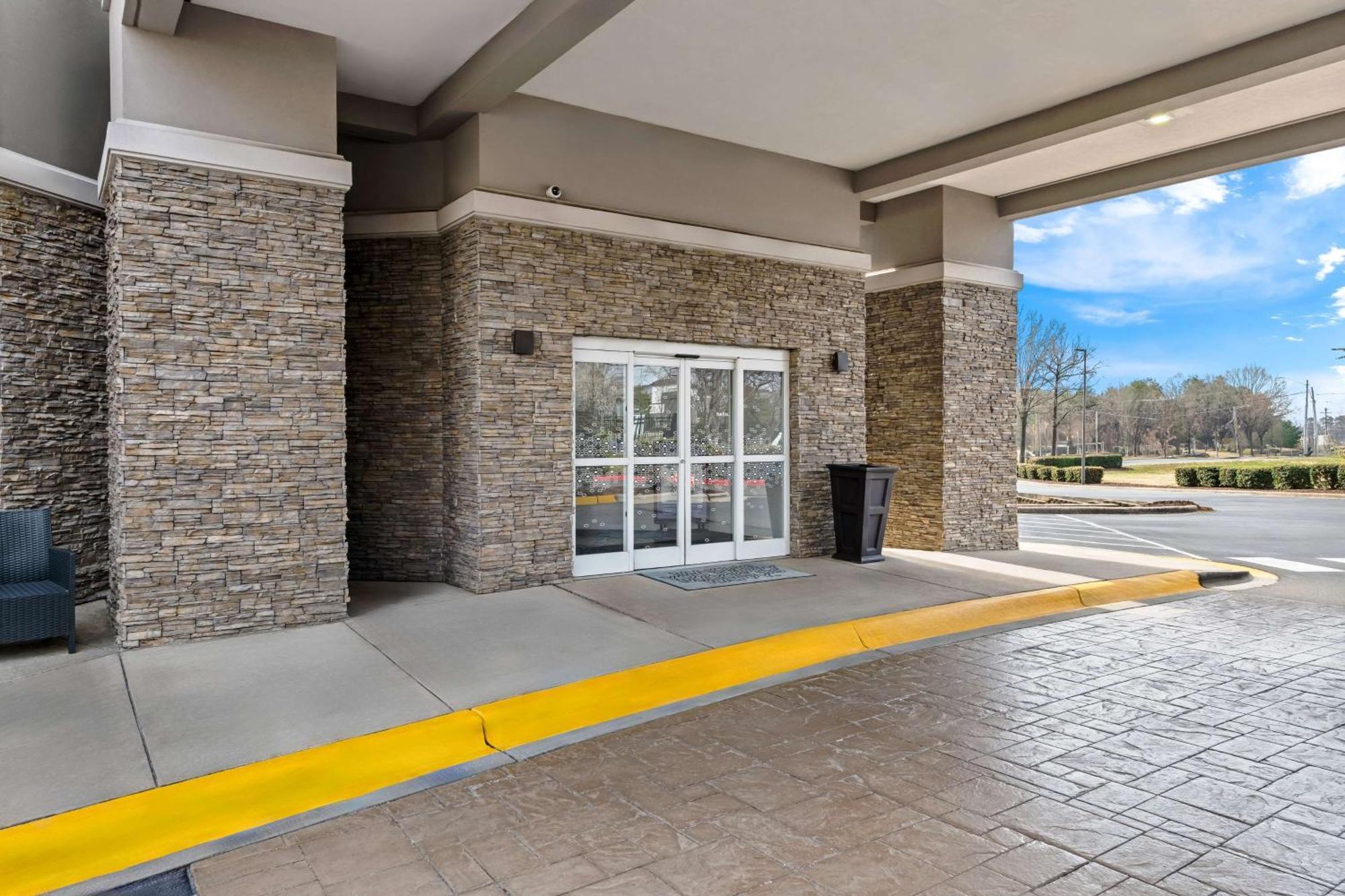 Hampton Inn & Suites Charlotte-Airport Exterior foto